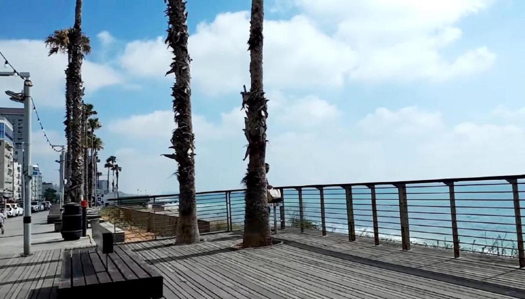 Spat Beach Bat Yam Exterior foto