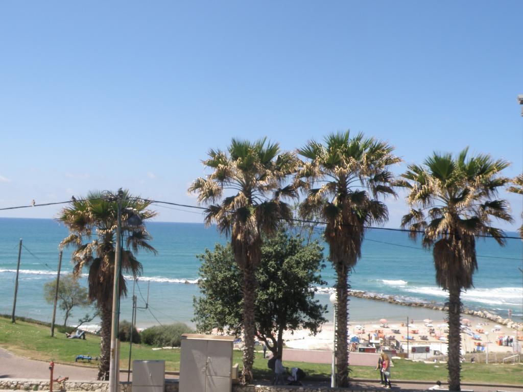 Spat Beach Bat Yam Exterior foto