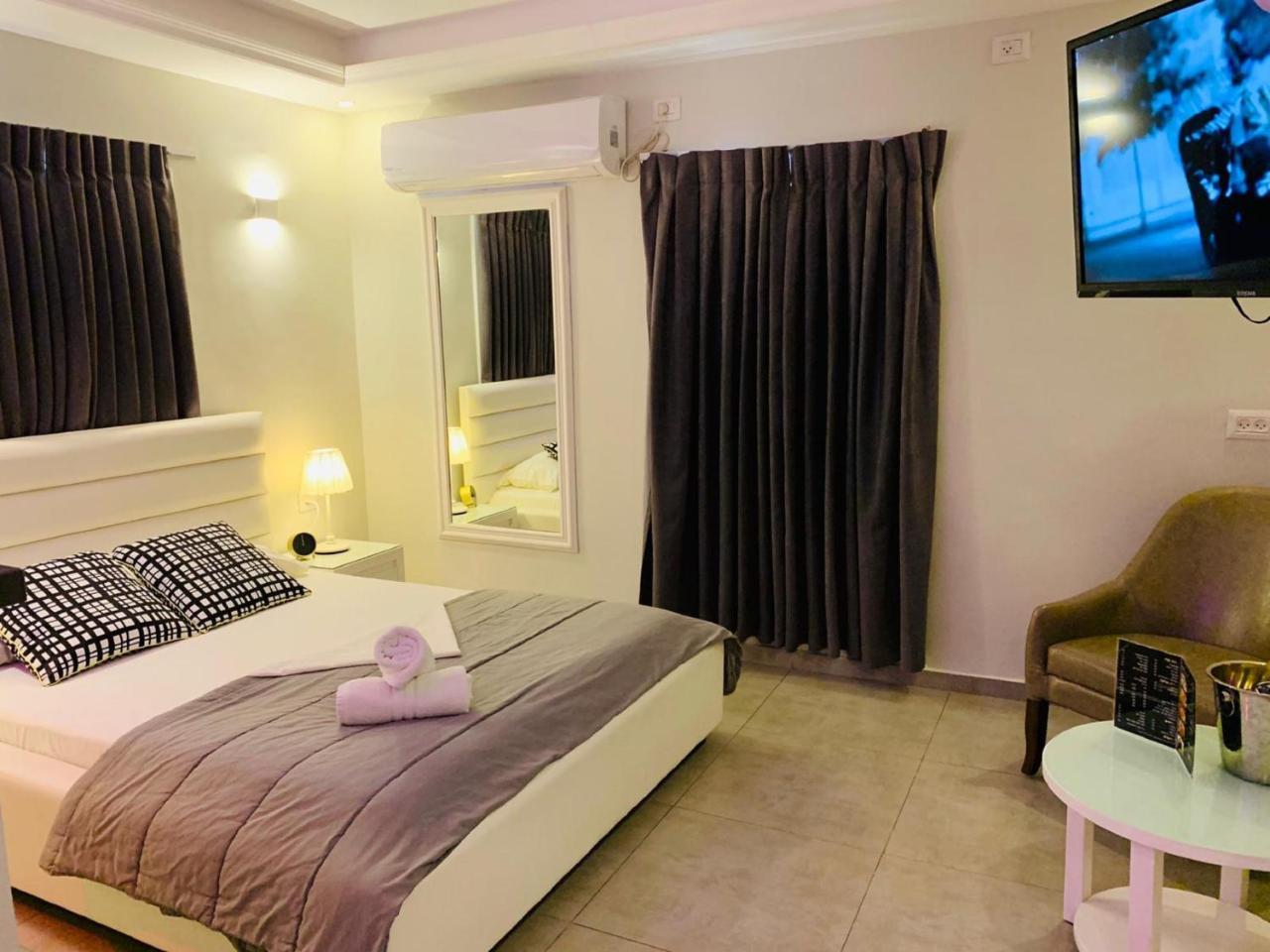 Spat Beach Bat Yam Exterior foto