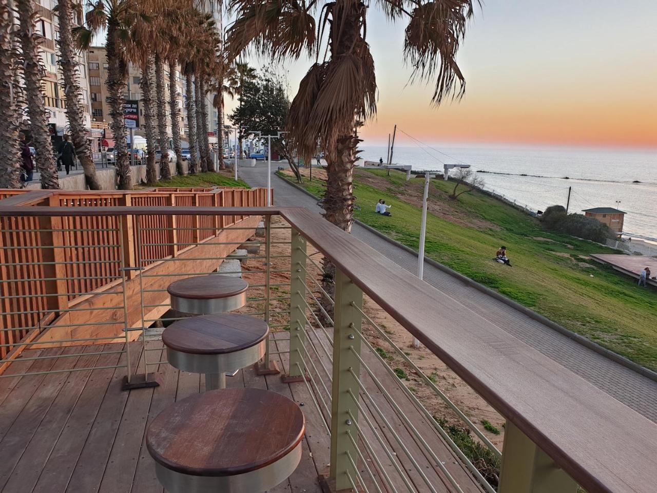 Spat Beach Bat Yam Exterior foto